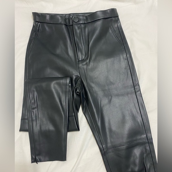 Zara leather pants - Picture 2 of 2